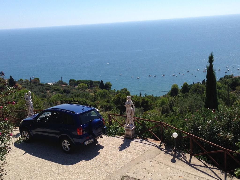 Villa "Ai Galli" Terracina Exterior photo